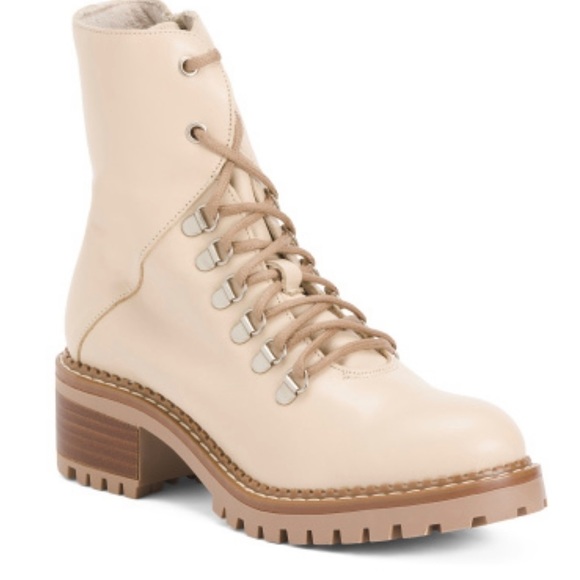 Bertuchi Shoes - Women’s Bertuchi Cream Color Combat Boots with Ankle Side Zip. Size 9 1/2 and 9